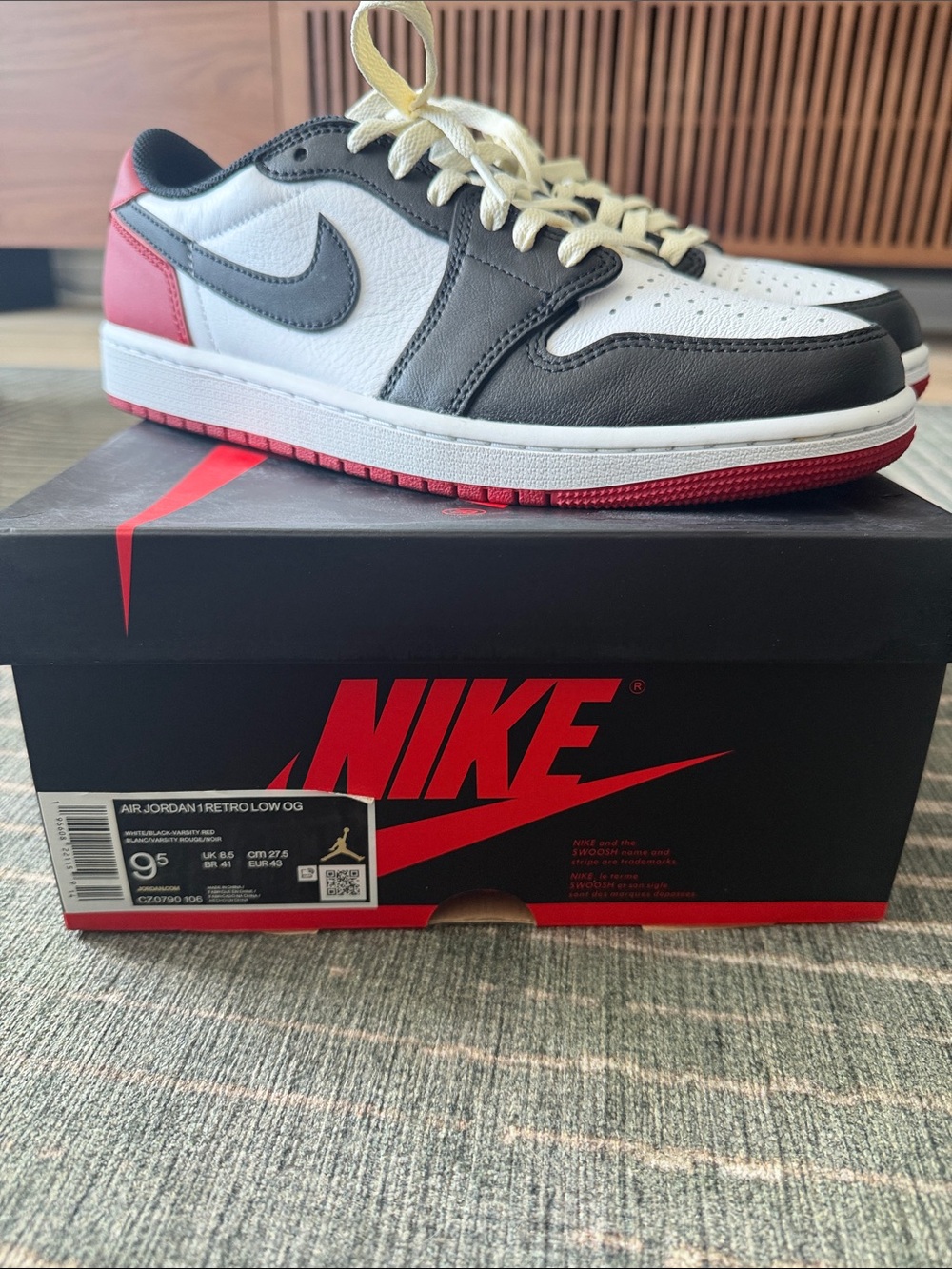 Nike Air Jordan 1 Low - White/Black/varsity red